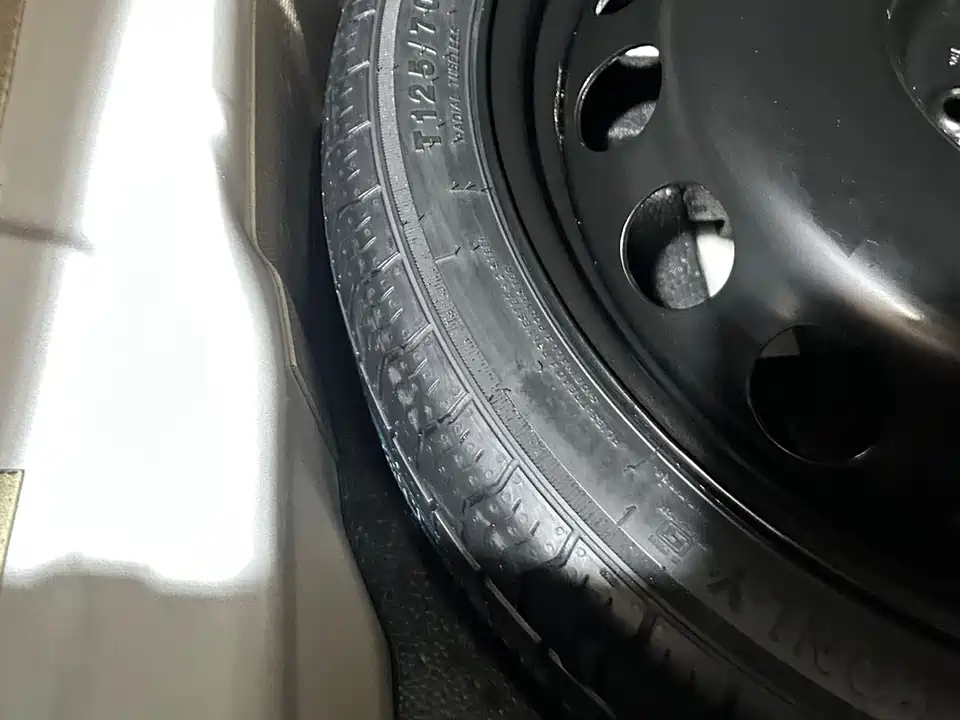 Volkswagen Exploring the shadow