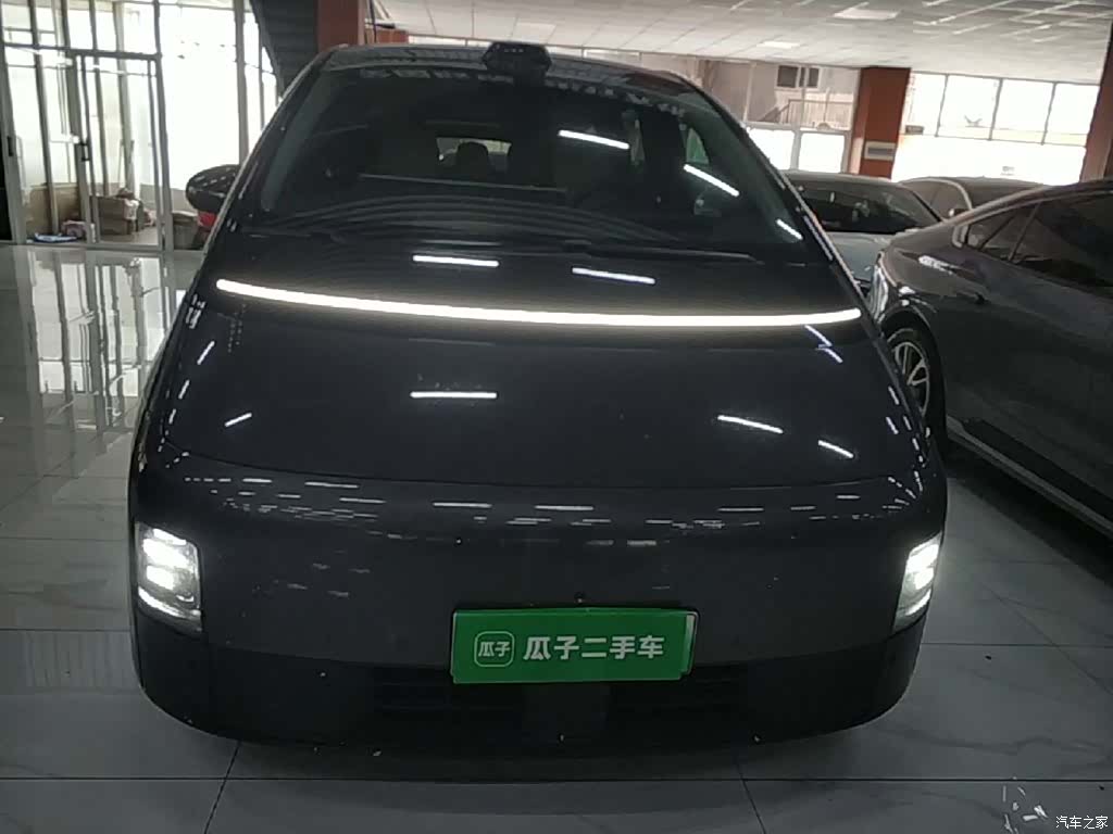 Li Auto MEGA, 2024 3