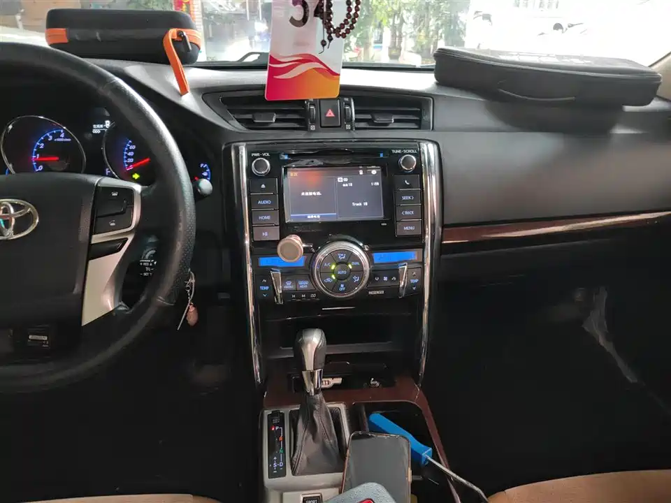 Toyota Reiz
