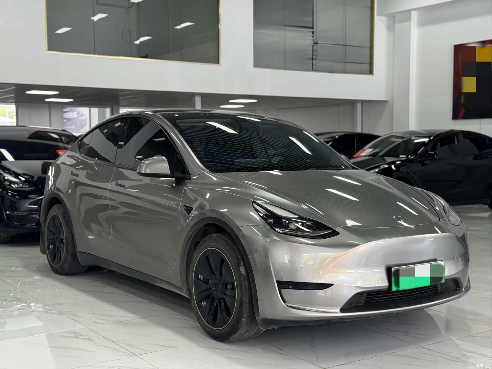Tesla Model Y, 2022 3