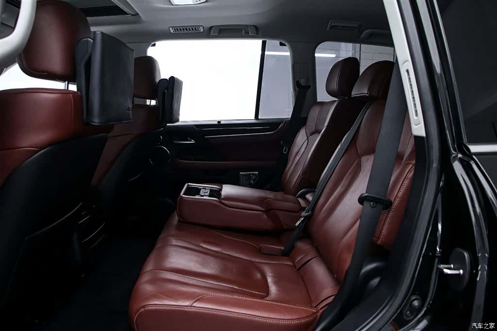 Lexus LX, 2019 14