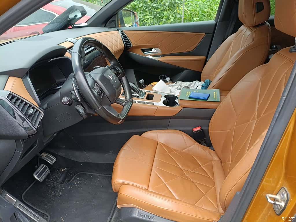 DS 7, 2019 12
