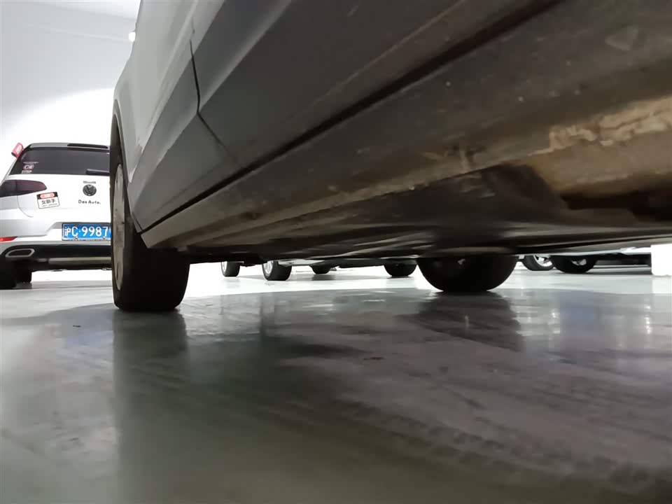 Volkswagen T-ROC exploring Songs