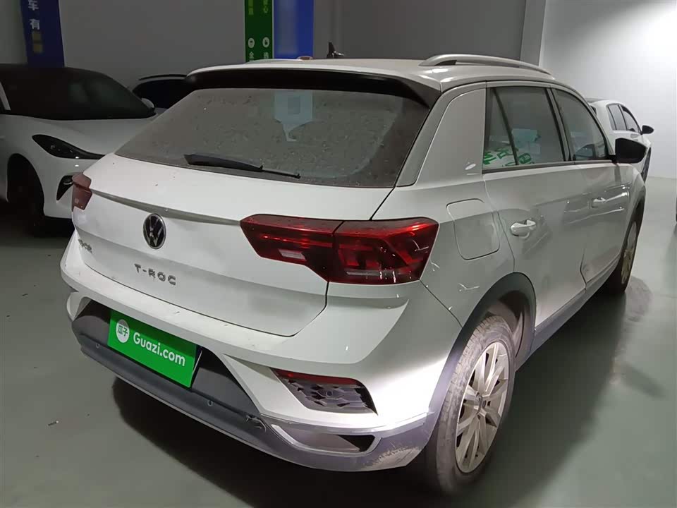 Volkswagen T-ROC exploring Songs