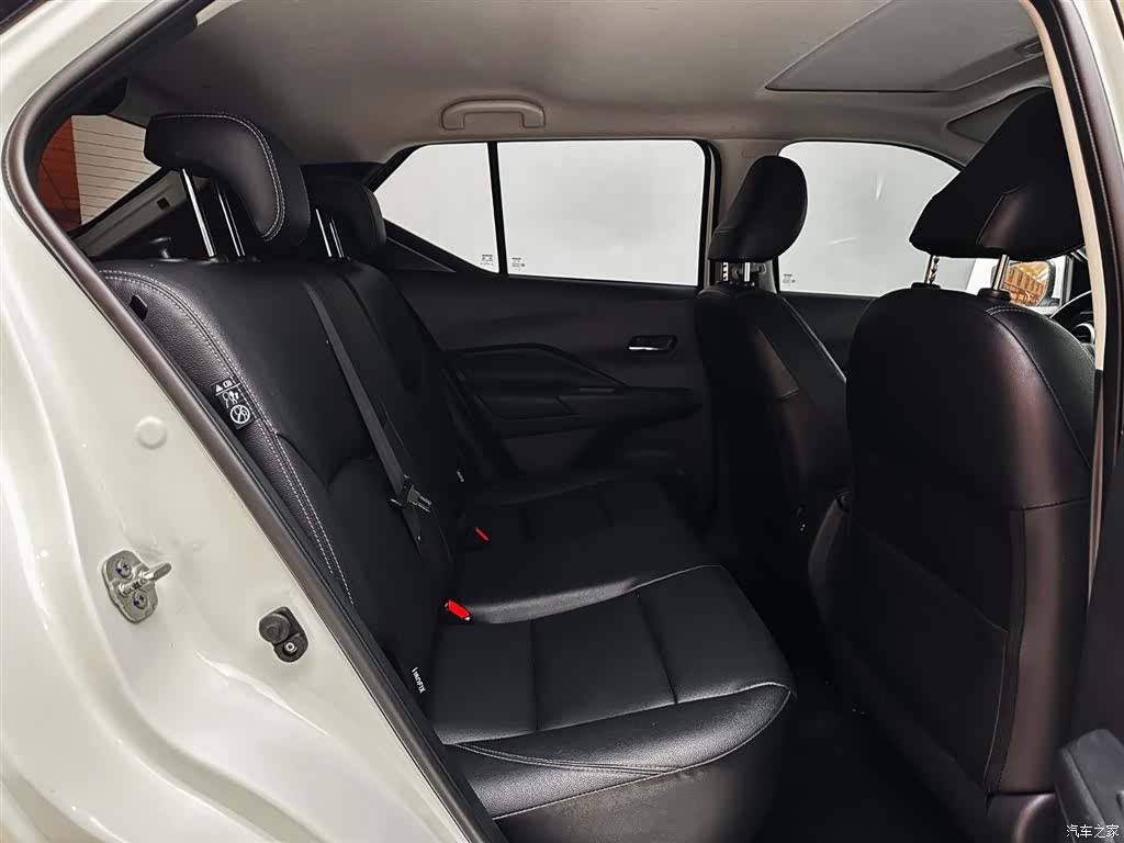 Nissan Kicks, 2024 23
