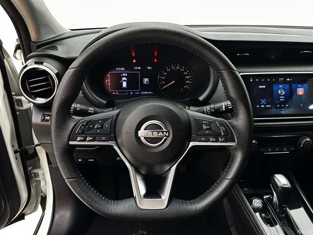 Nissan Kicks, 2024 11