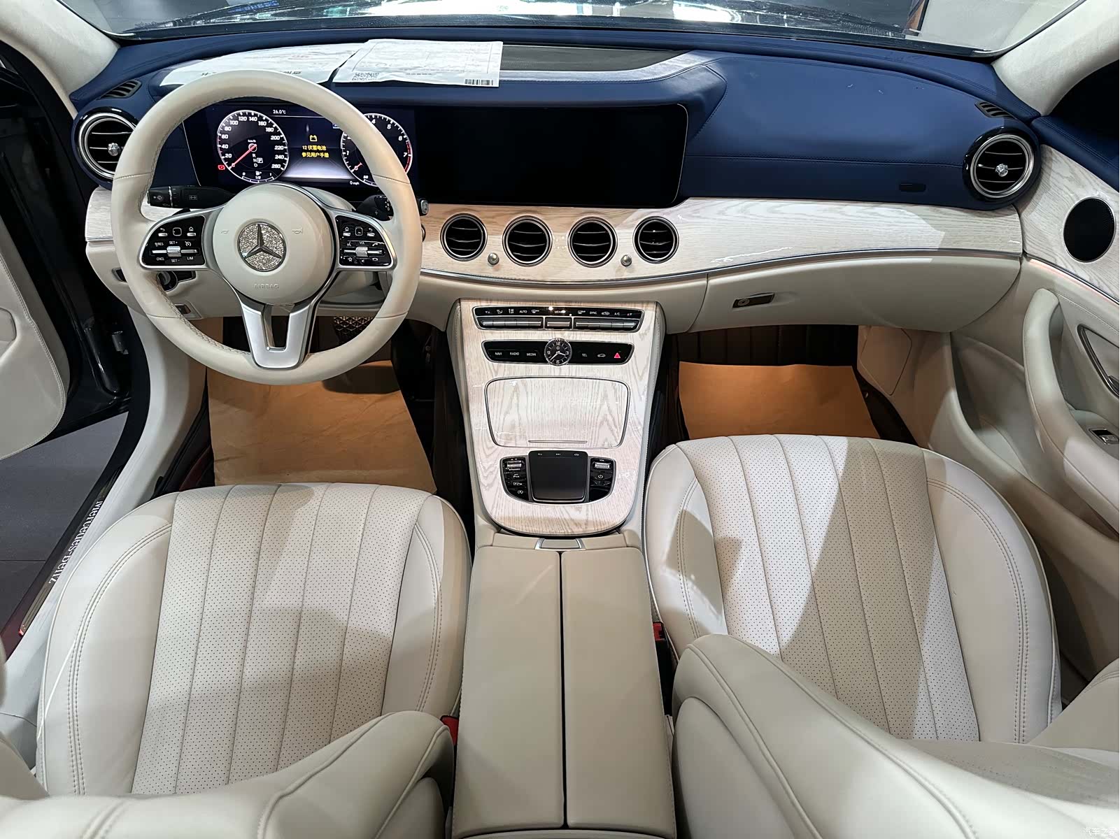 Mercedes-Benz E-Class, 2020 все фото