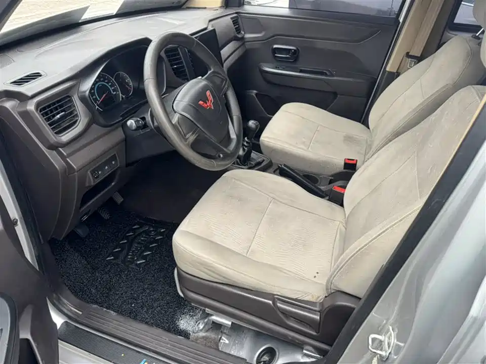 Wuling Wuling Hongguang V