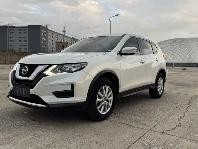 Nissan X-Trail 2023 — купить из Китая под заказ