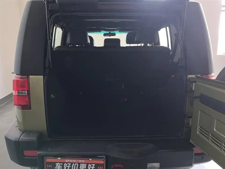 Beijing BJ40
