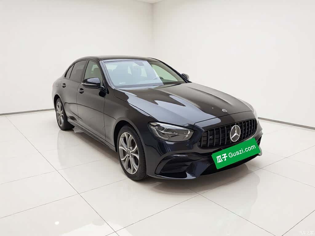 Mercedes-Benz E-Class, 2022 3