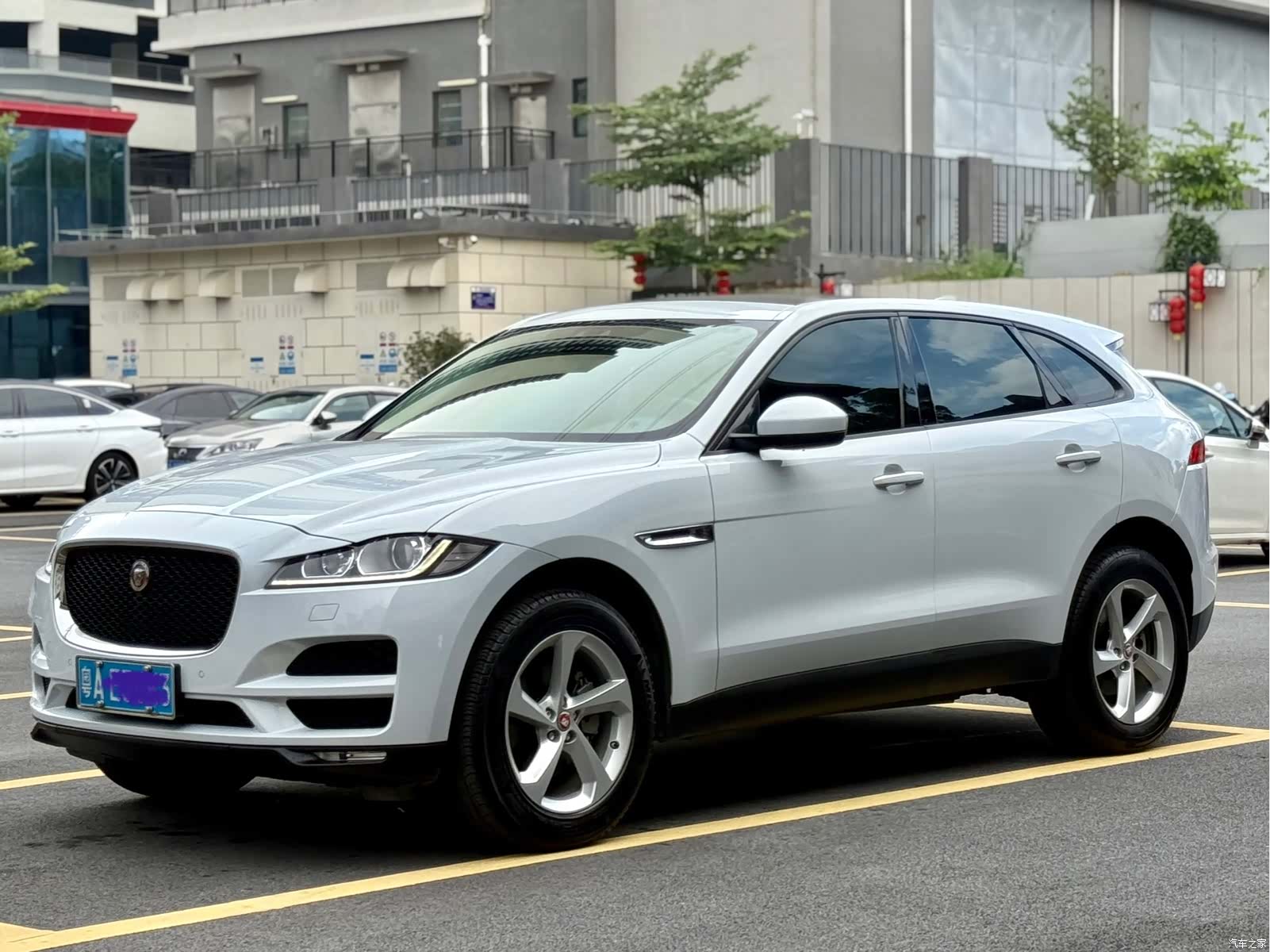 Jaguar F-PACE, 2016 4