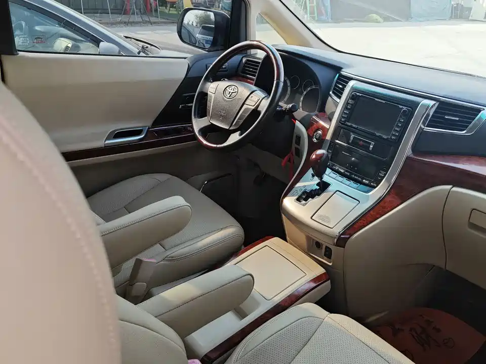 Toyota Elfa Toyota Elfa