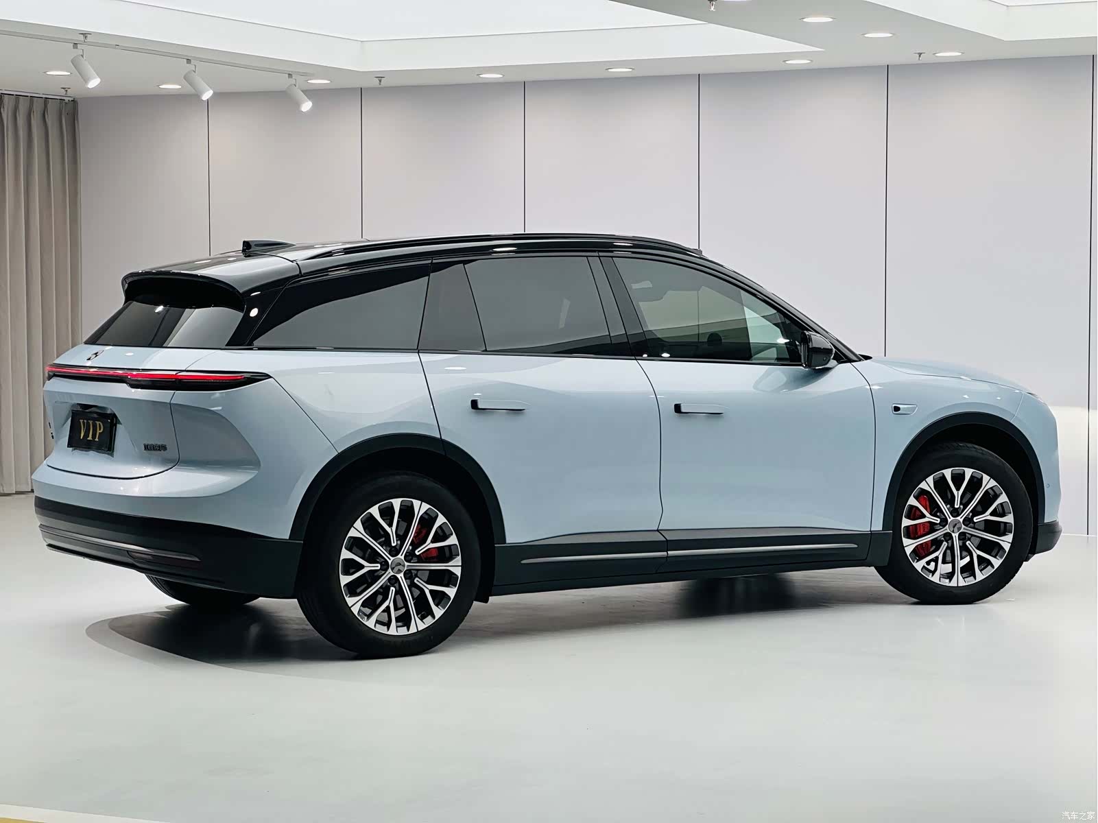 NIO ES6, 2023 4