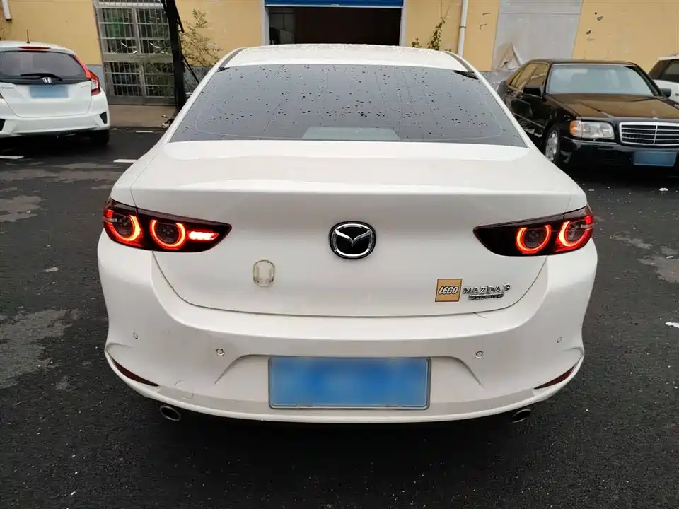 Mazda 3 Angkesaila