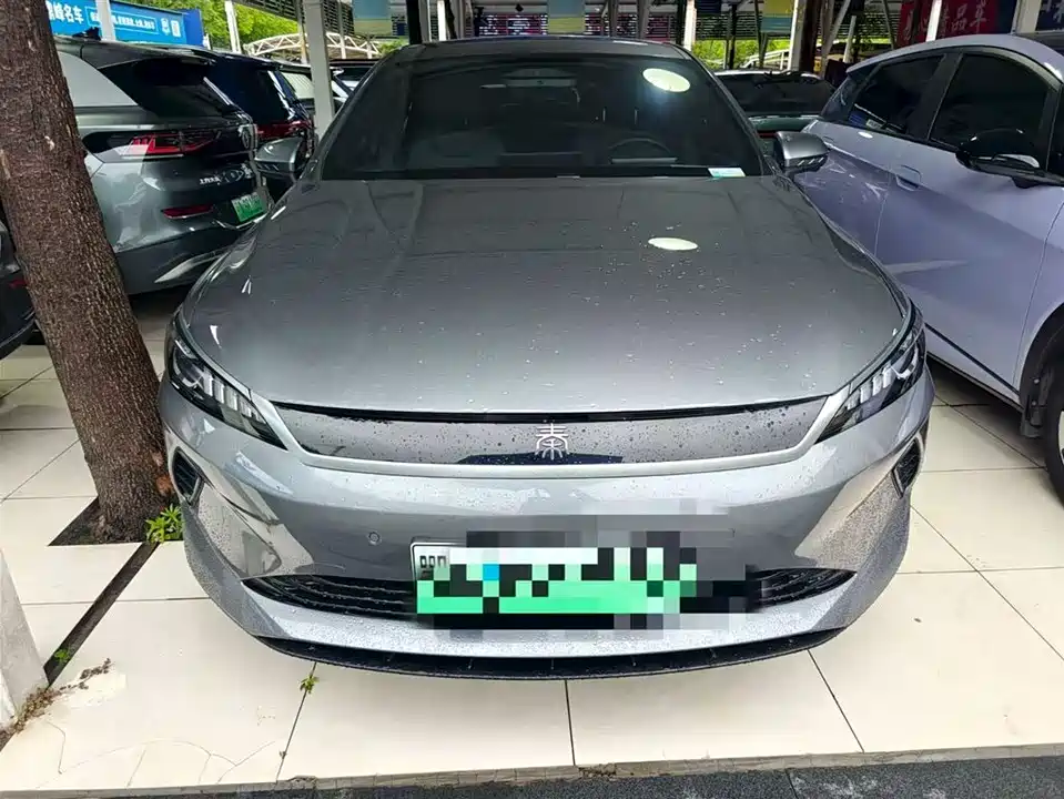BYD Qin Yuan BYD Qin Yuan
