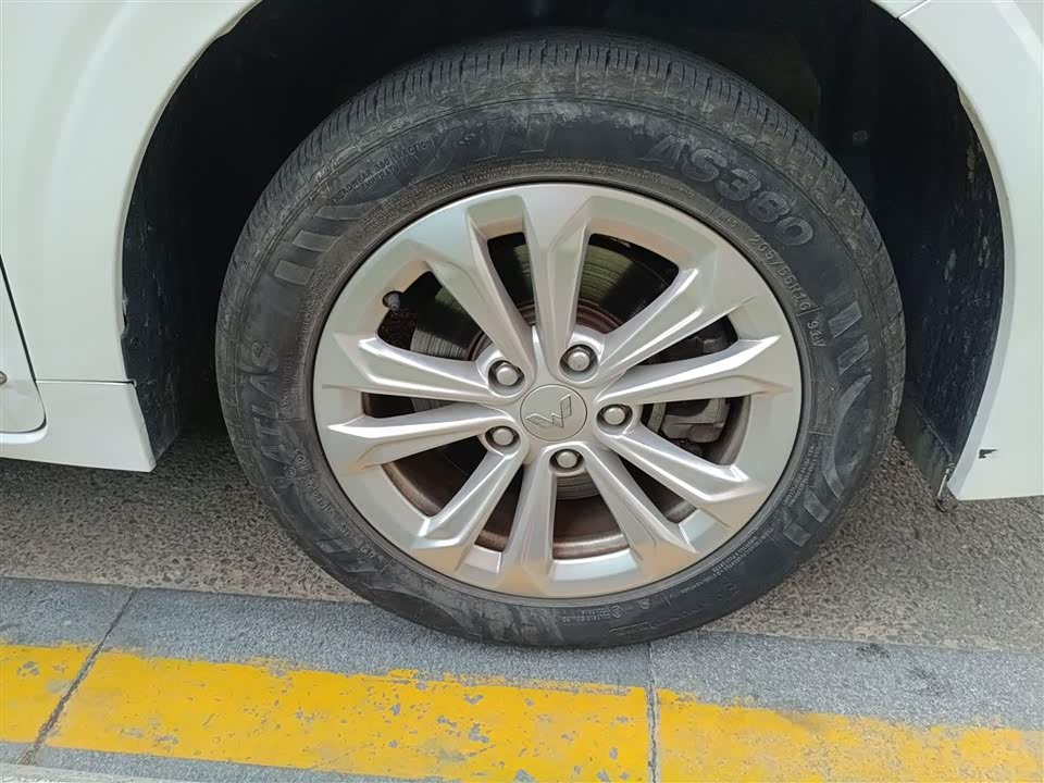 Wuling Wuling Jiachen