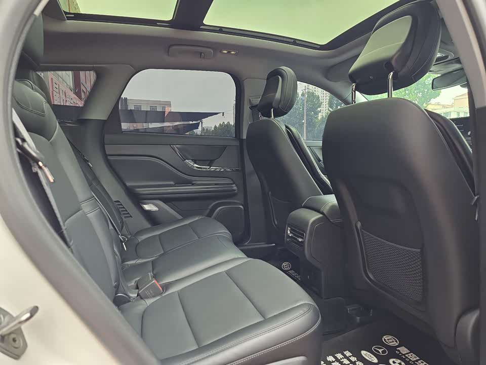 Lincoln Adventurer