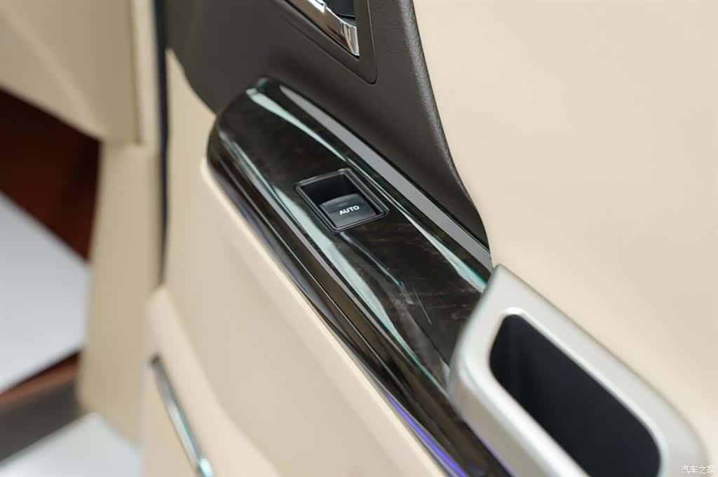 Toyota Alphard, 2012 30