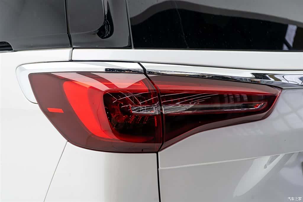 Buick GL8, 2022 10