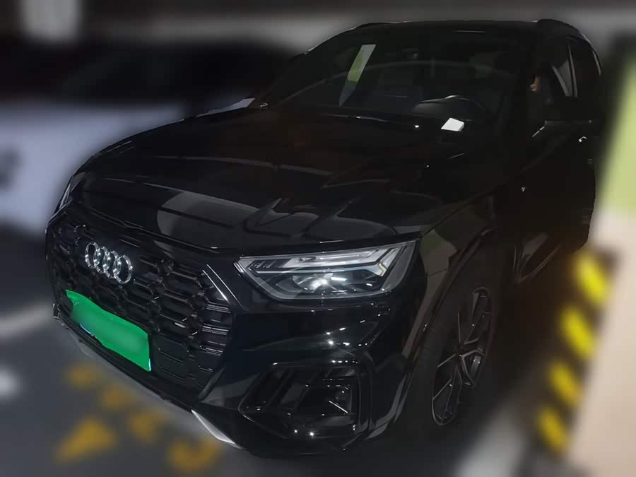 Audi Q5L 2024, фото 1