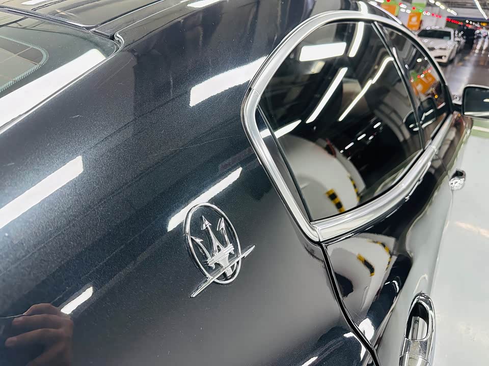 Maserati Ghibli Maserati Ghibli