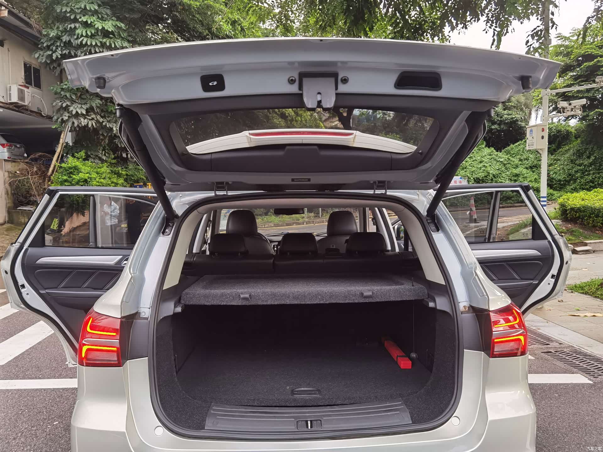 Roewe RX5, 2018 7