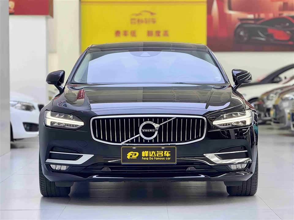 Volvo S90