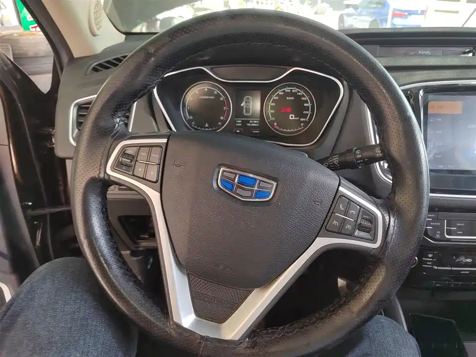 Geely Vision X6