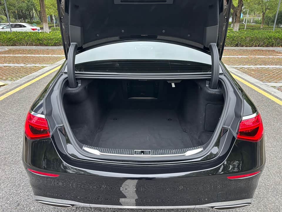 Mercedes-Benz S-class Mercedes-Benz S-class