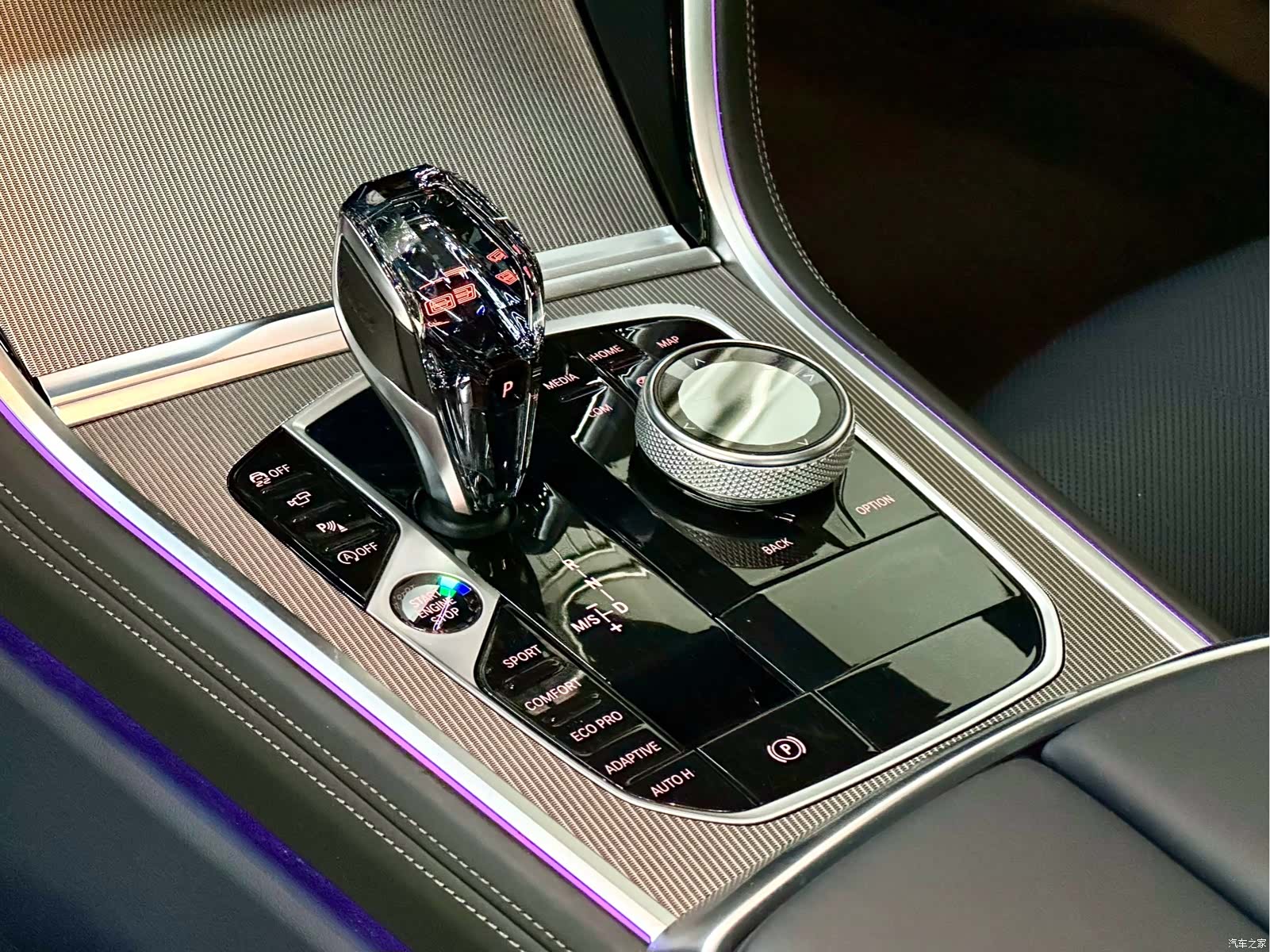 BMW 8 Series, 2024 19