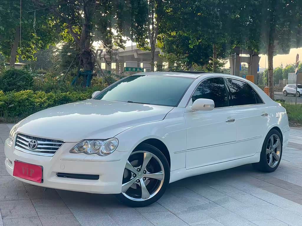 Toyota Reiz