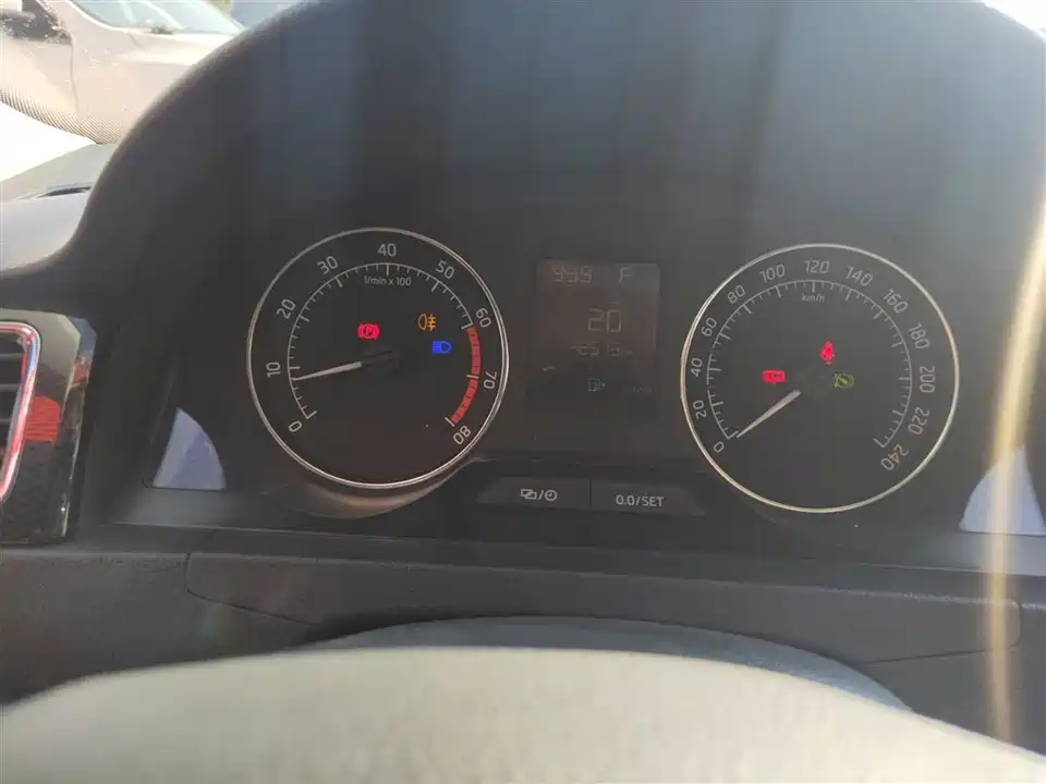 Skoda Xindong