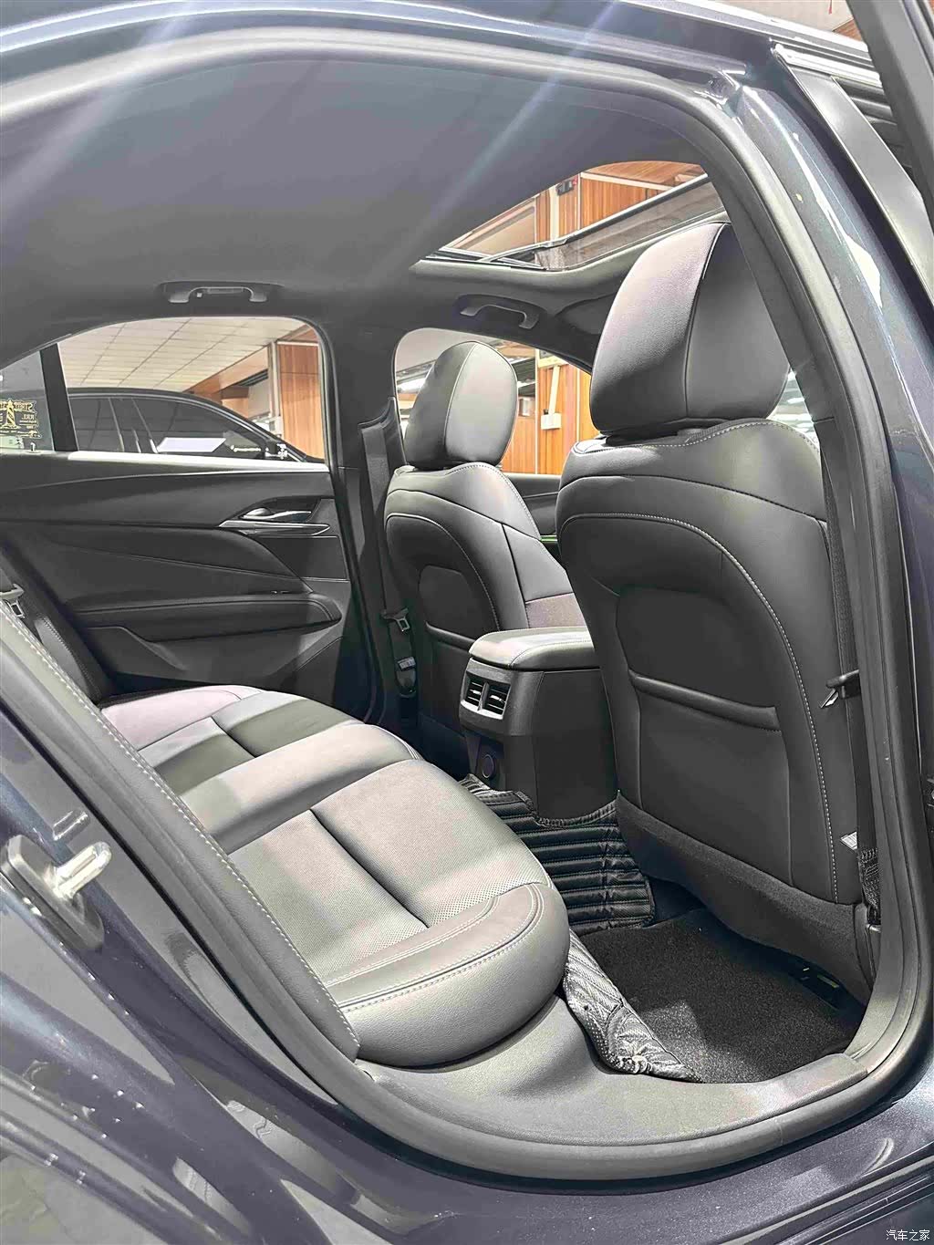 Cadillac CT4, 2022 20