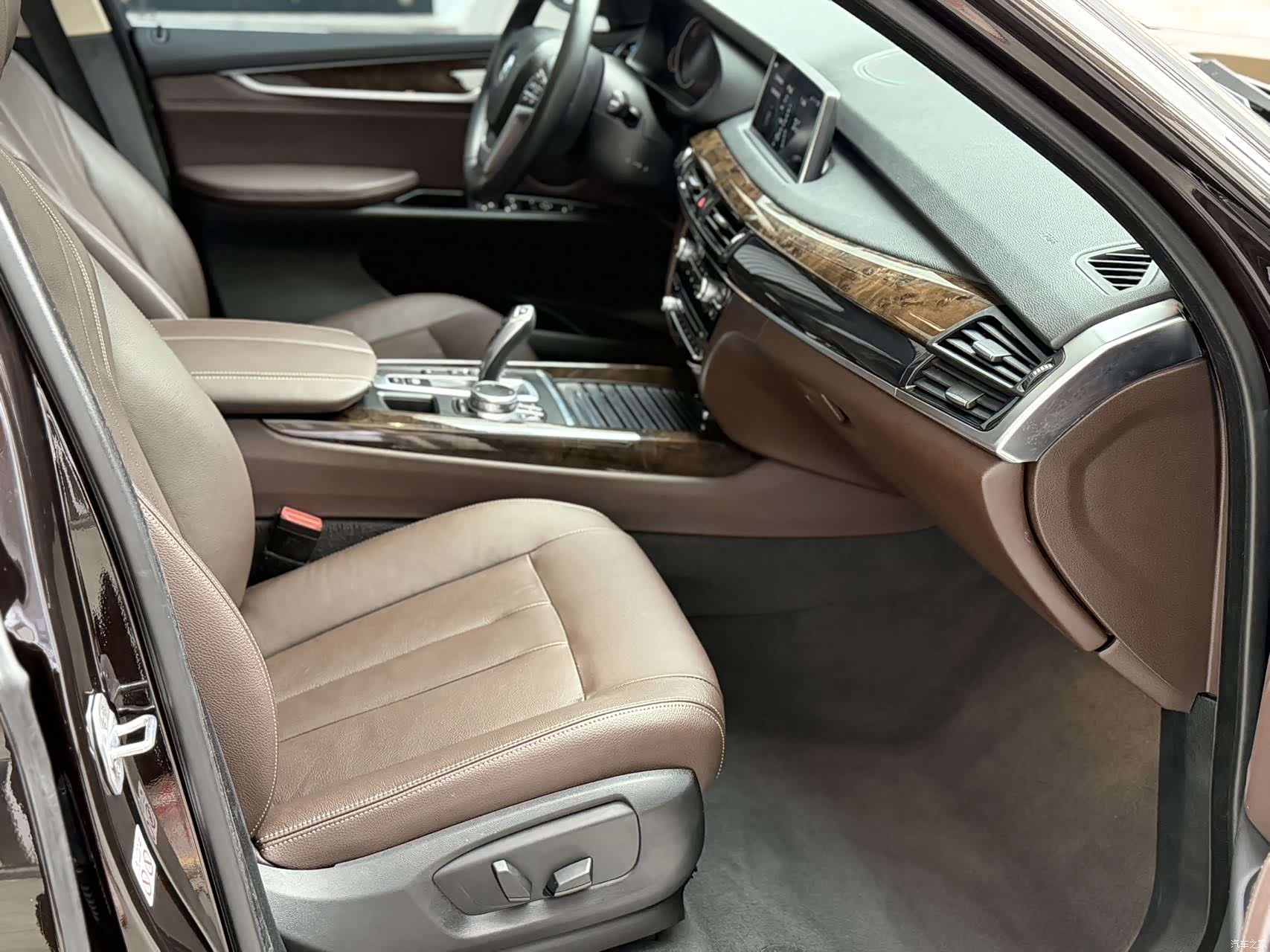 BMW X5, 2018 9