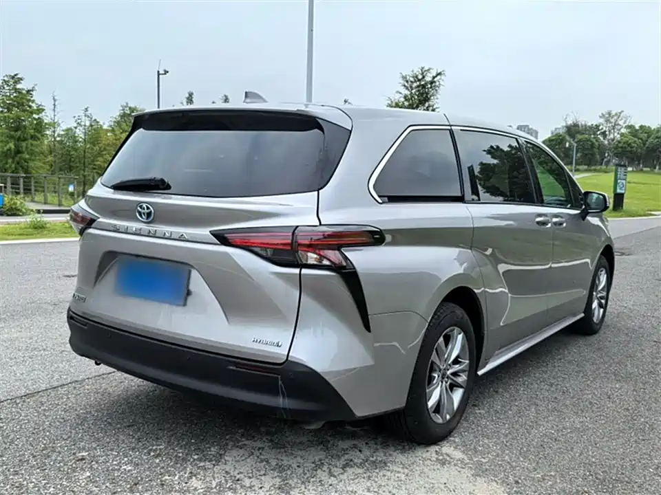 Toyota SIENNA