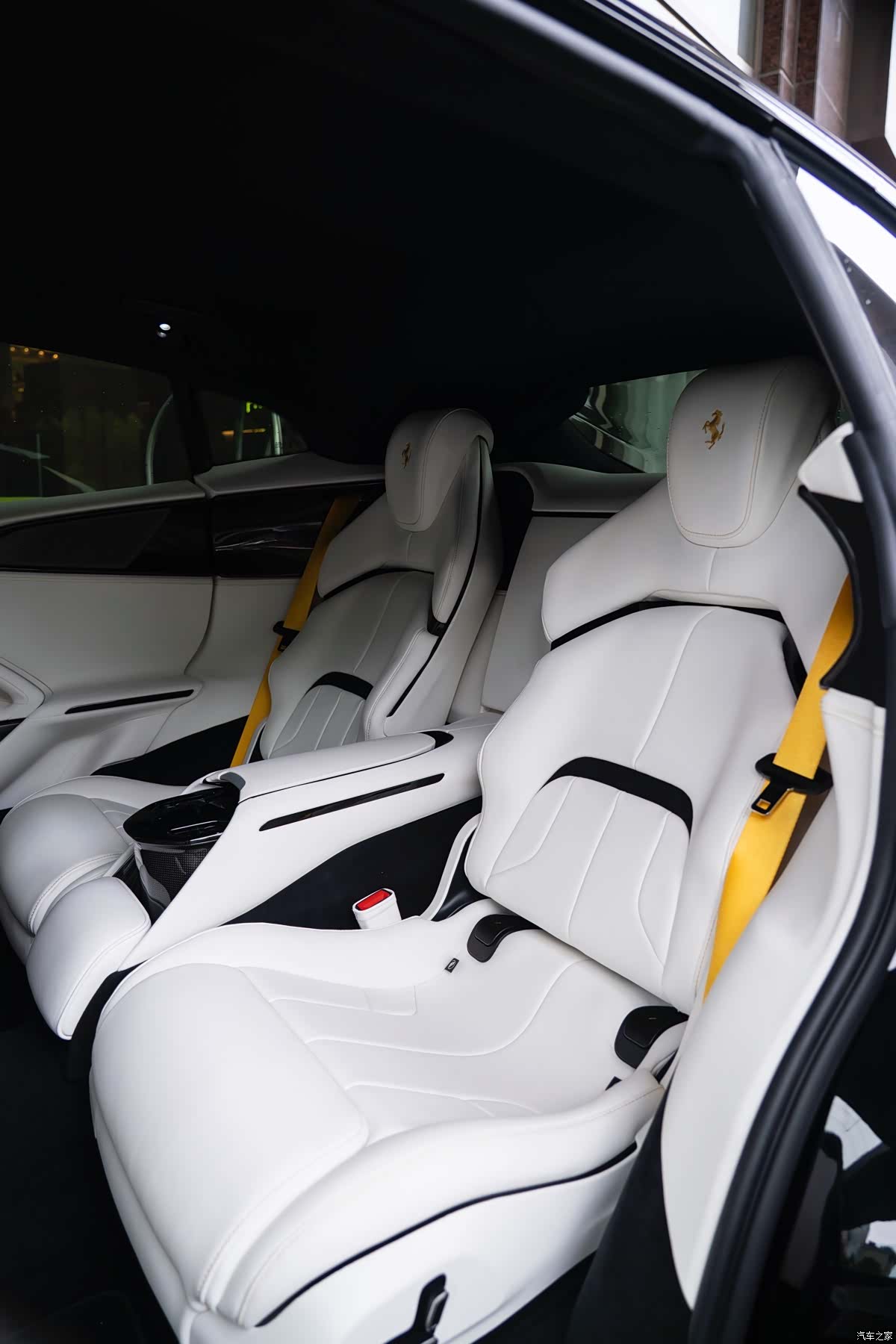 Ferrari Purosangue, 2024 11