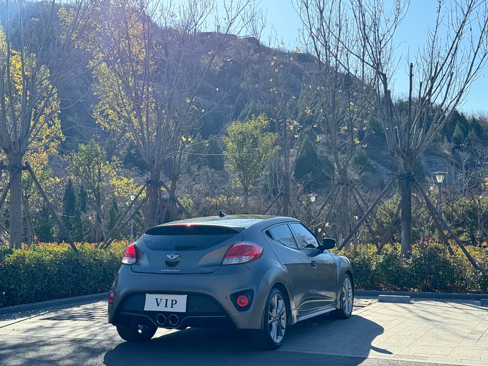 Hyundai Veloster