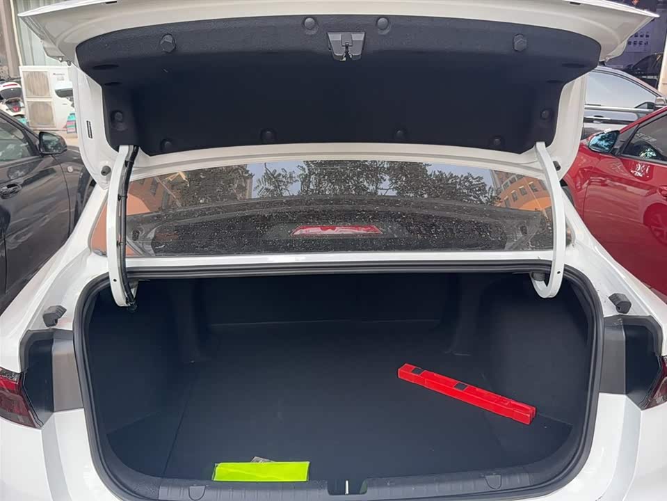 Geely Emgrand Geely Emgrand