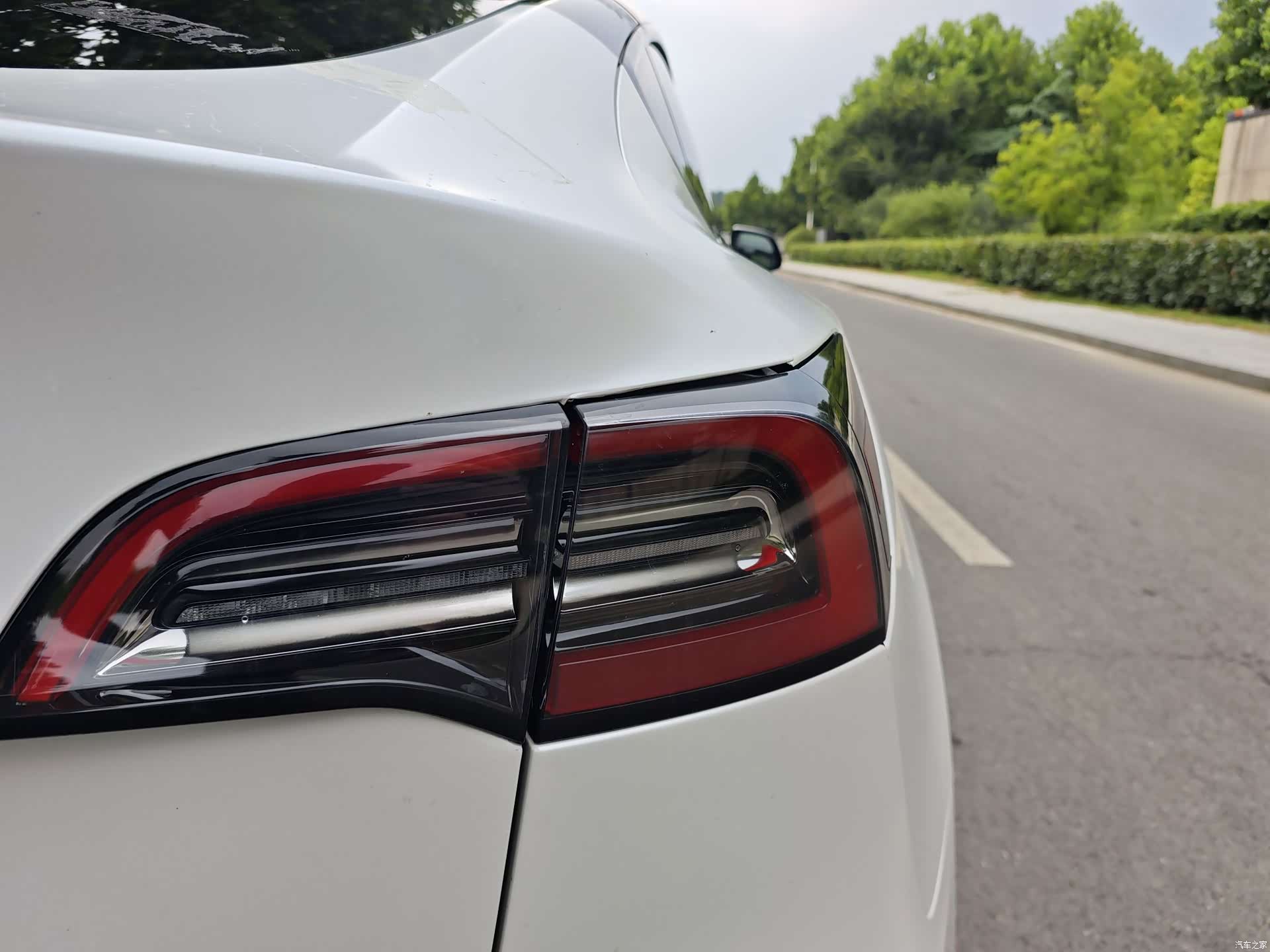 Tesla Model Y, 2022 16