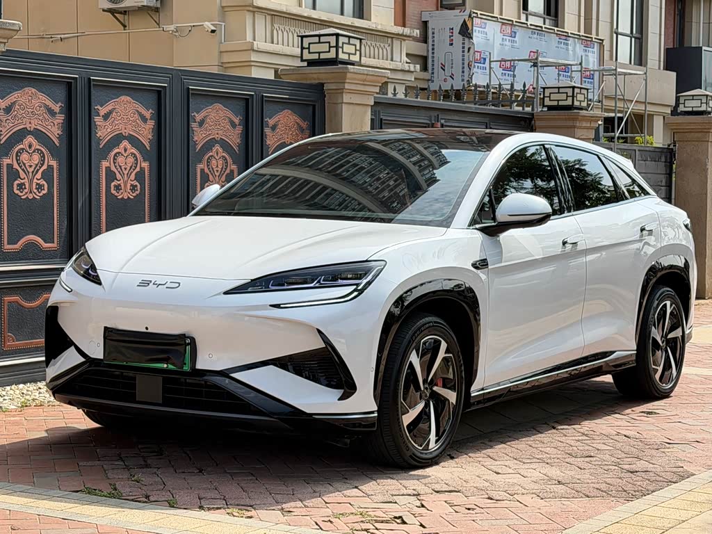 BYD 07 EV