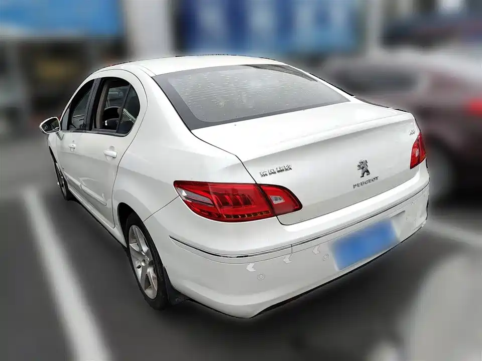 Peugeot 408