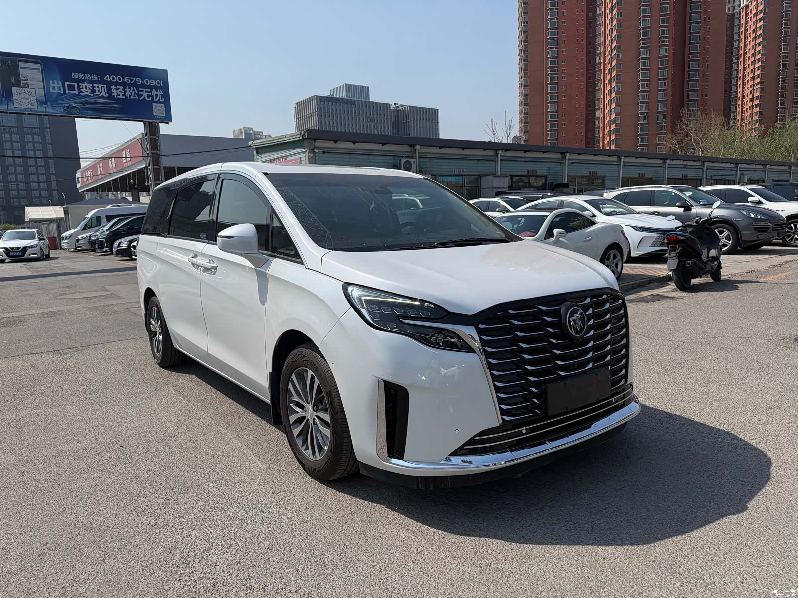 Buick GL8, 2022 3