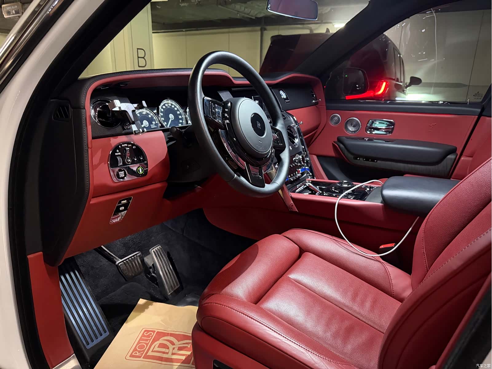 Rolls-Royce Cullinan, 2019 7