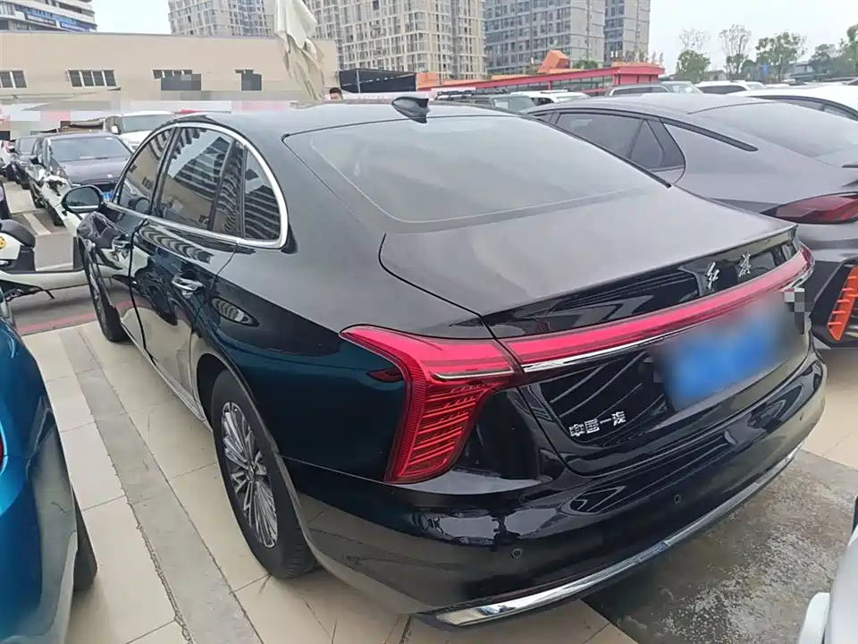 Hongqi H5