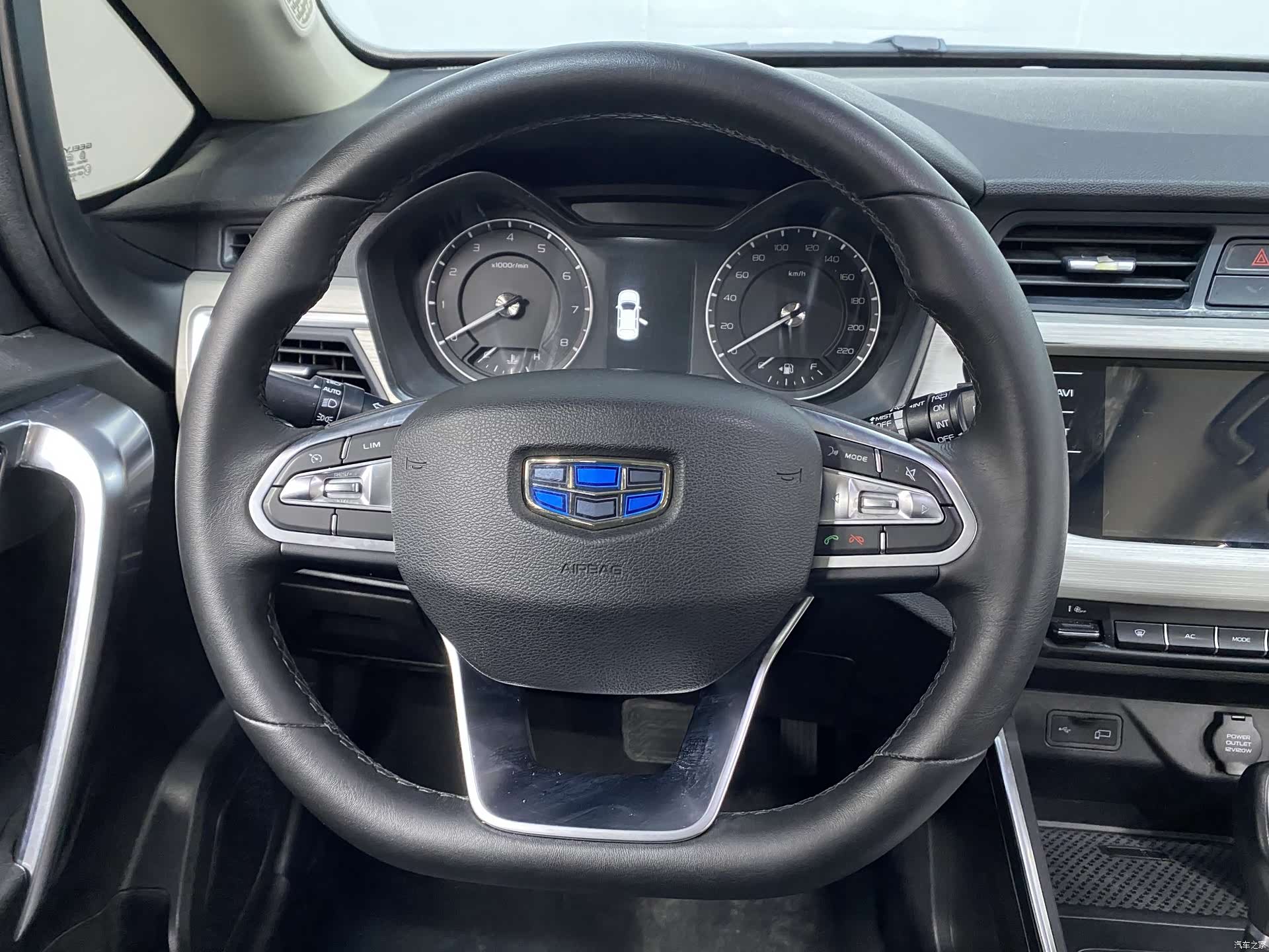 Geely X3, 2021 12