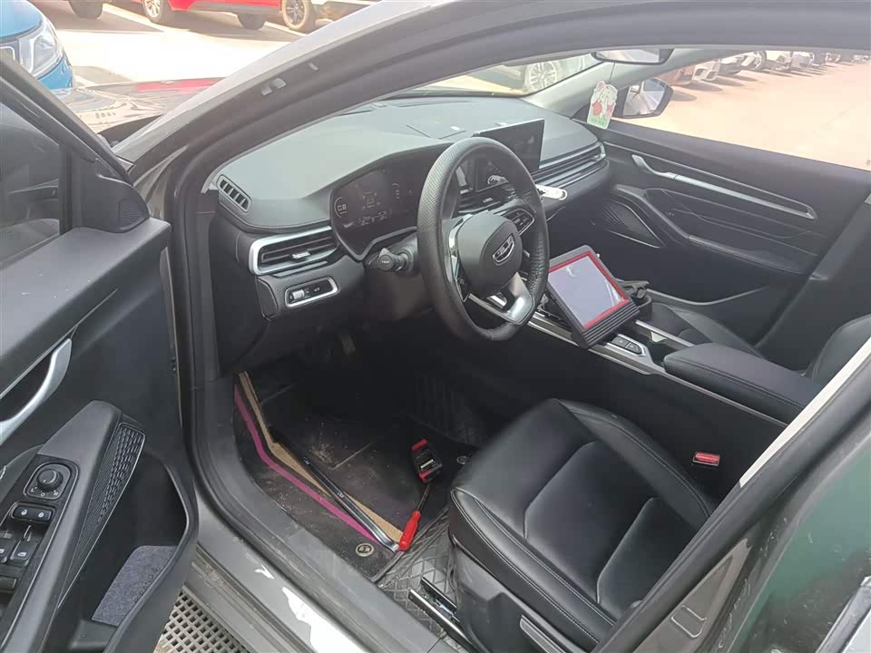 Geely Emgrand Geely Emgrand