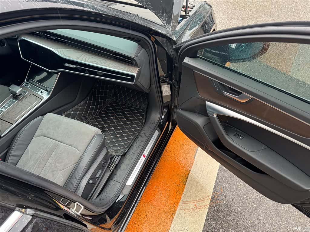 Audi A6L, 2021 2