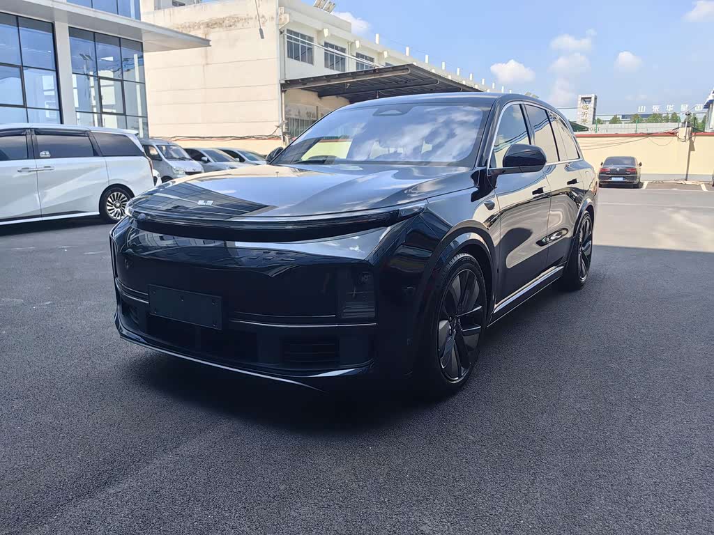 Li Auto L8