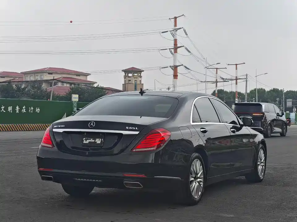 Mercedes-Benz S-class Mercedes-Benz S-class